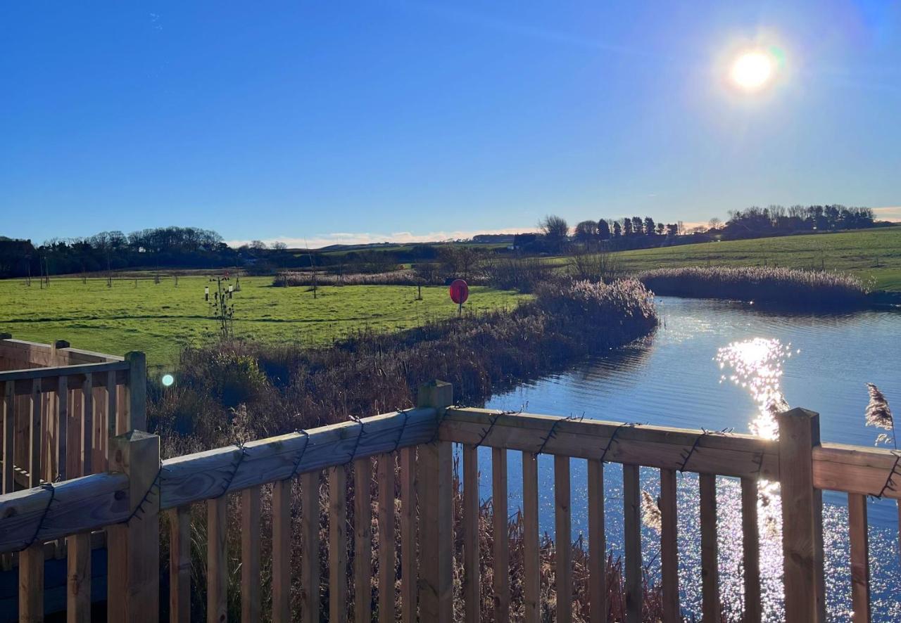 The Lake House At The Bay Filey, Sleeps 4, 1 Dog Welcome For Free Too Exterior photo